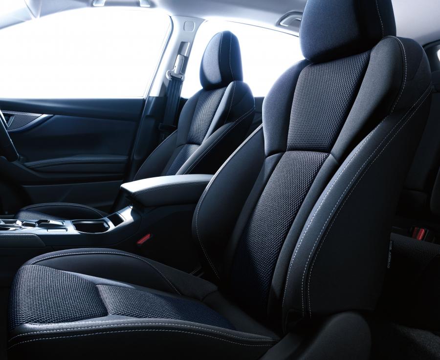 Интерьер Subaru Impreza Sport 2019 года  (JP) (фото 11 из 43)
